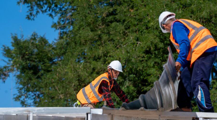 Roof maintenance in Howard, SD